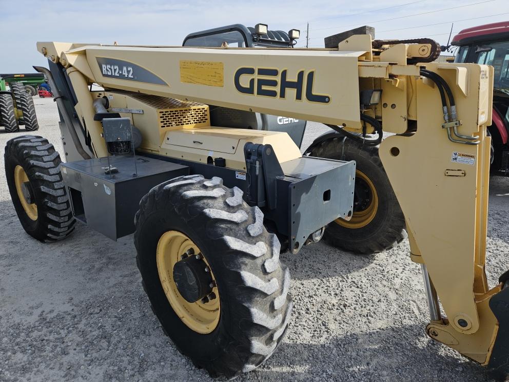 Image for 2014 Gehl RS12-42