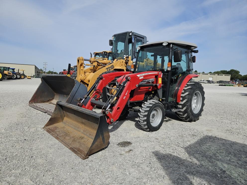 Image for 2021 Massey Ferguson 1835