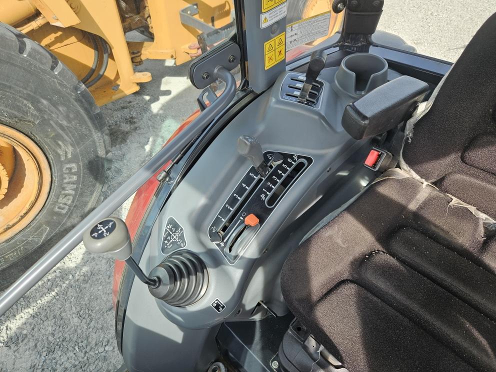 Image for 2021 Massey Ferguson 1835