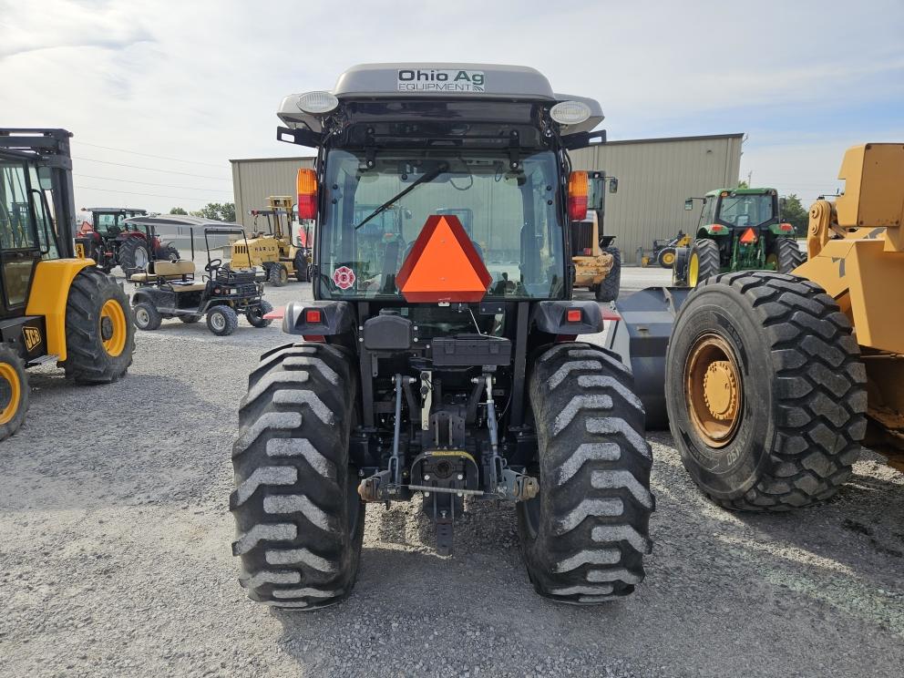 Image for 2021 Massey Ferguson 1835