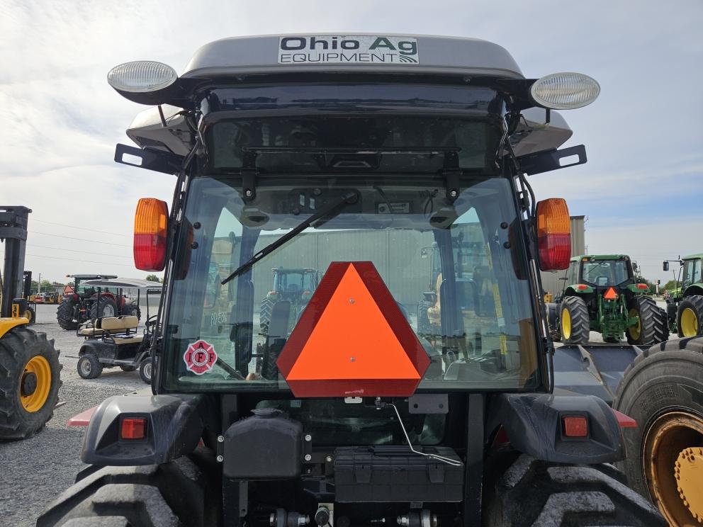 Image for 2021 Massey Ferguson 1835