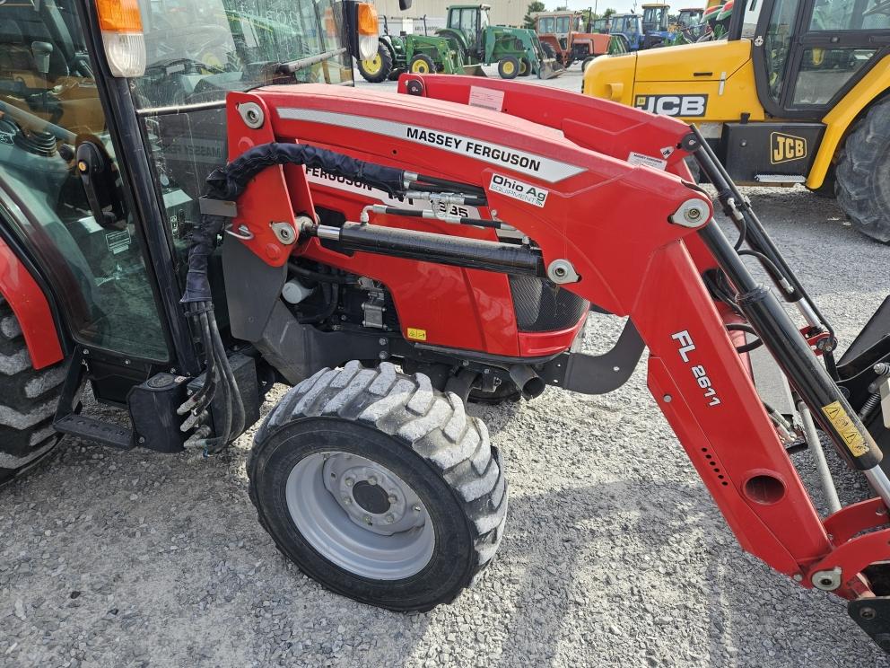 Image for 2021 Massey Ferguson 1835