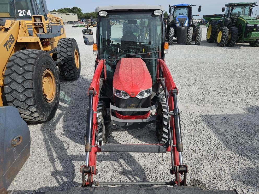 Image for 2021 Massey Ferguson 1835