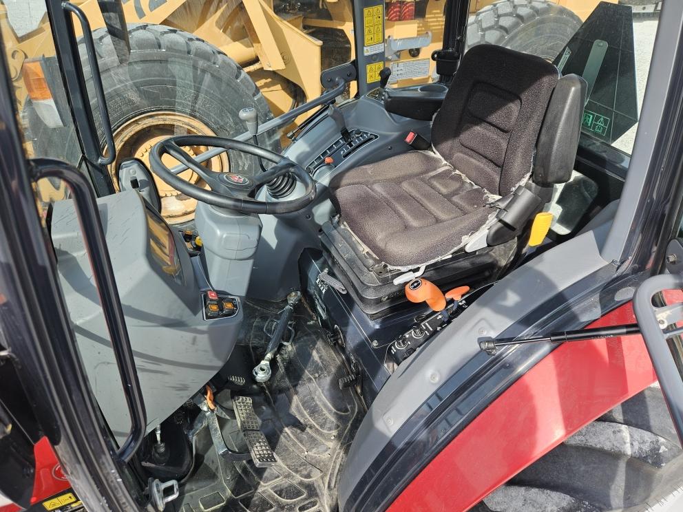 Image for 2021 Massey Ferguson 1835