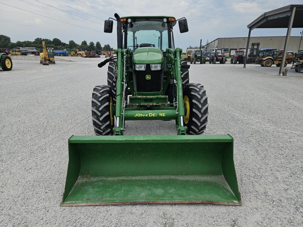 Image for 2017 John Deere 6105E