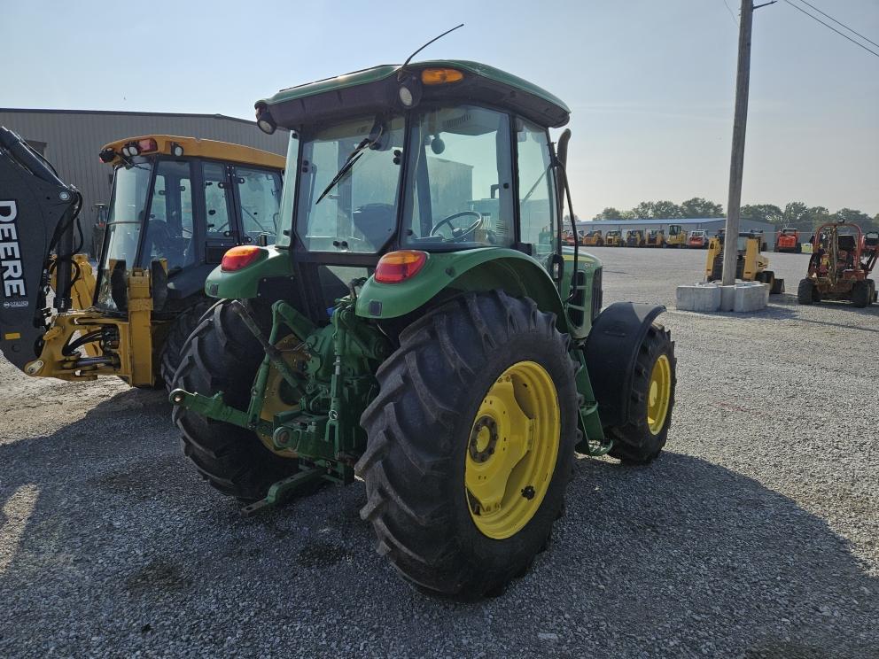 Image for 2010 John Deere 6115D