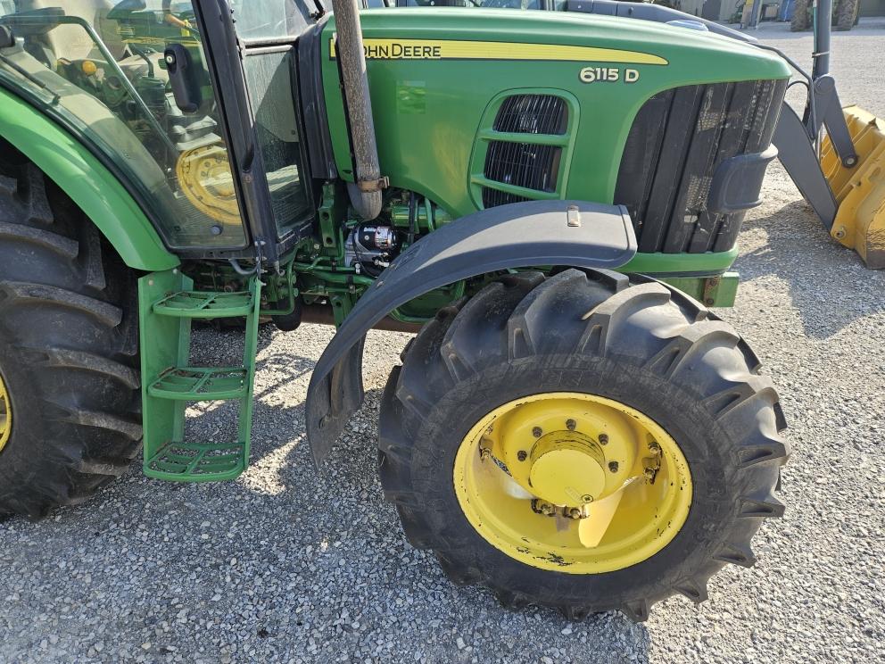 Image for 2010 John Deere 6115D