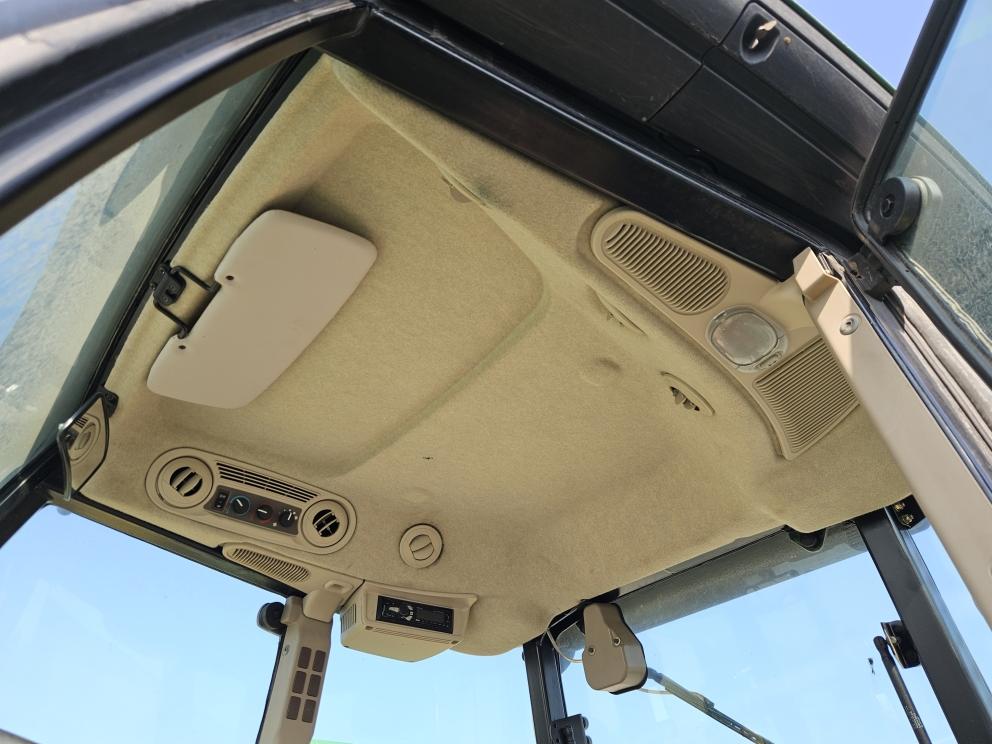 Image for 2010 John Deere 6115D