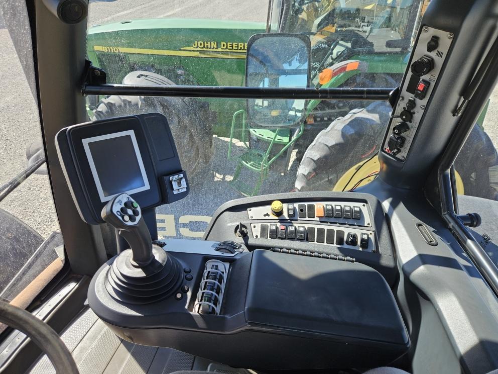 Image for 2010 JCB 8250