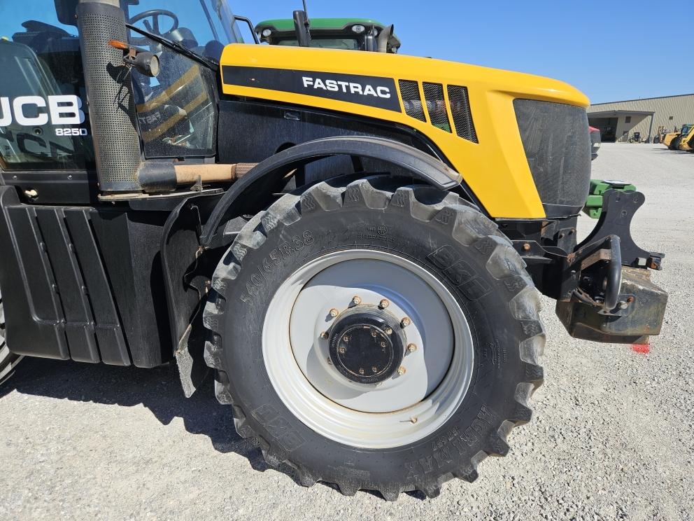 Image for 2010 JCB 8250