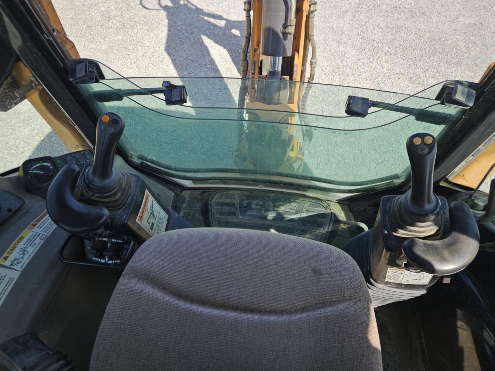 Image for 2016 Case 590SN