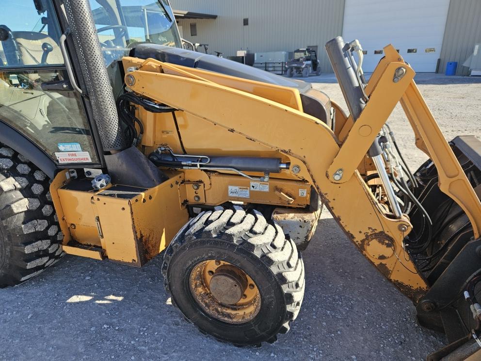 Image for 2016 Case 590SN