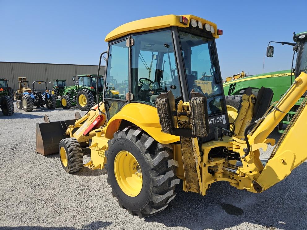 Image for 2005 New Holland LB75B