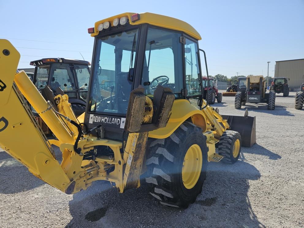 Image for 2005 New Holland LB75B