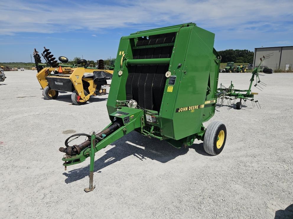 Image for 1994 John Deere 385