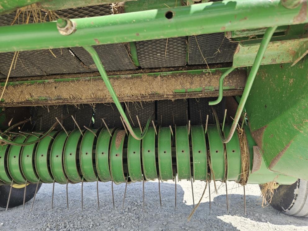 Image for 1994 John Deere 385