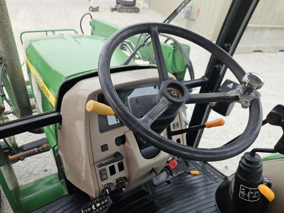 Image for 2008 John Deere 5093E