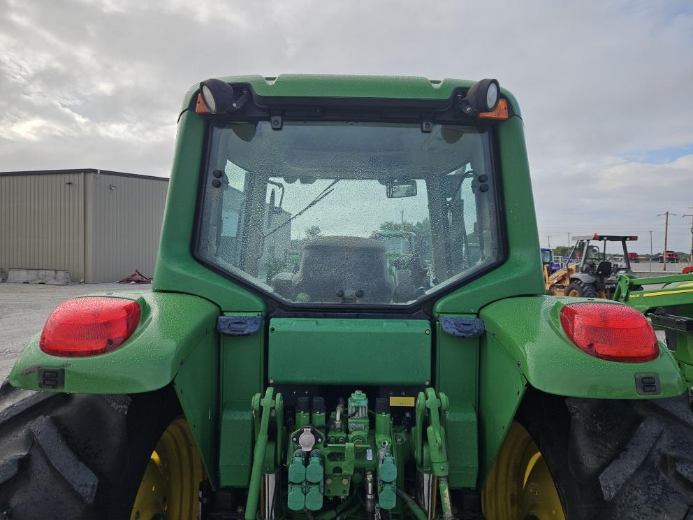 Image for 2006 John Deere 6420