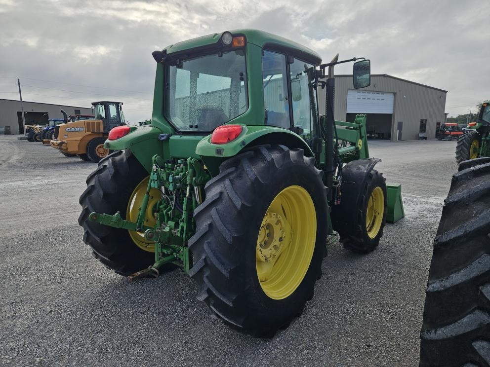 Image for 2006 John Deere 6420