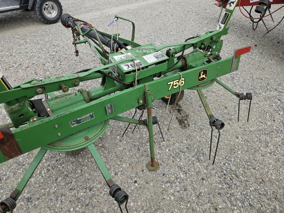 Image for 2005 John Deere 756
