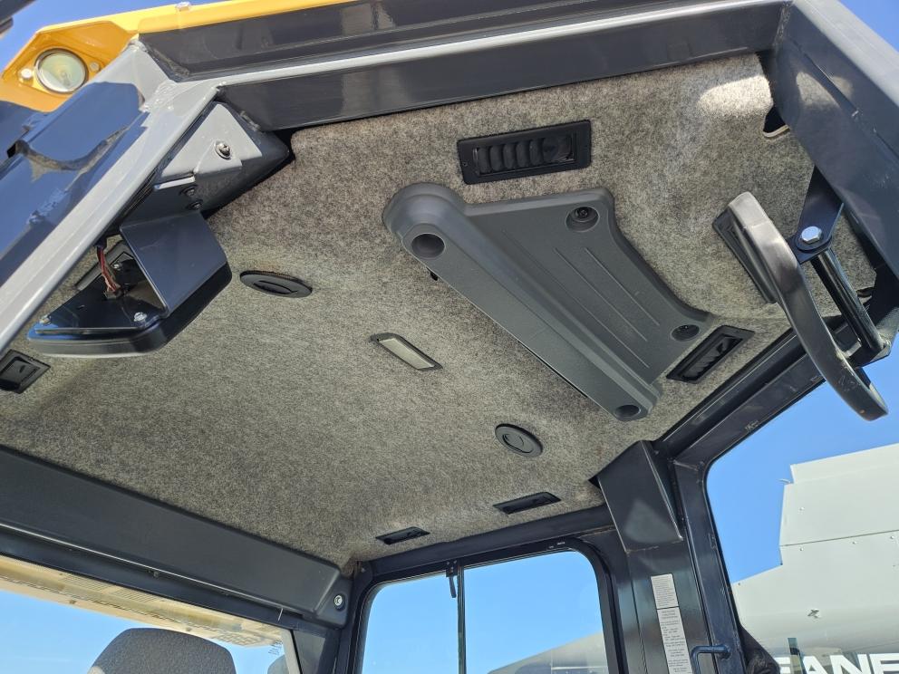 Image for 2017 John Deere 650K XLT