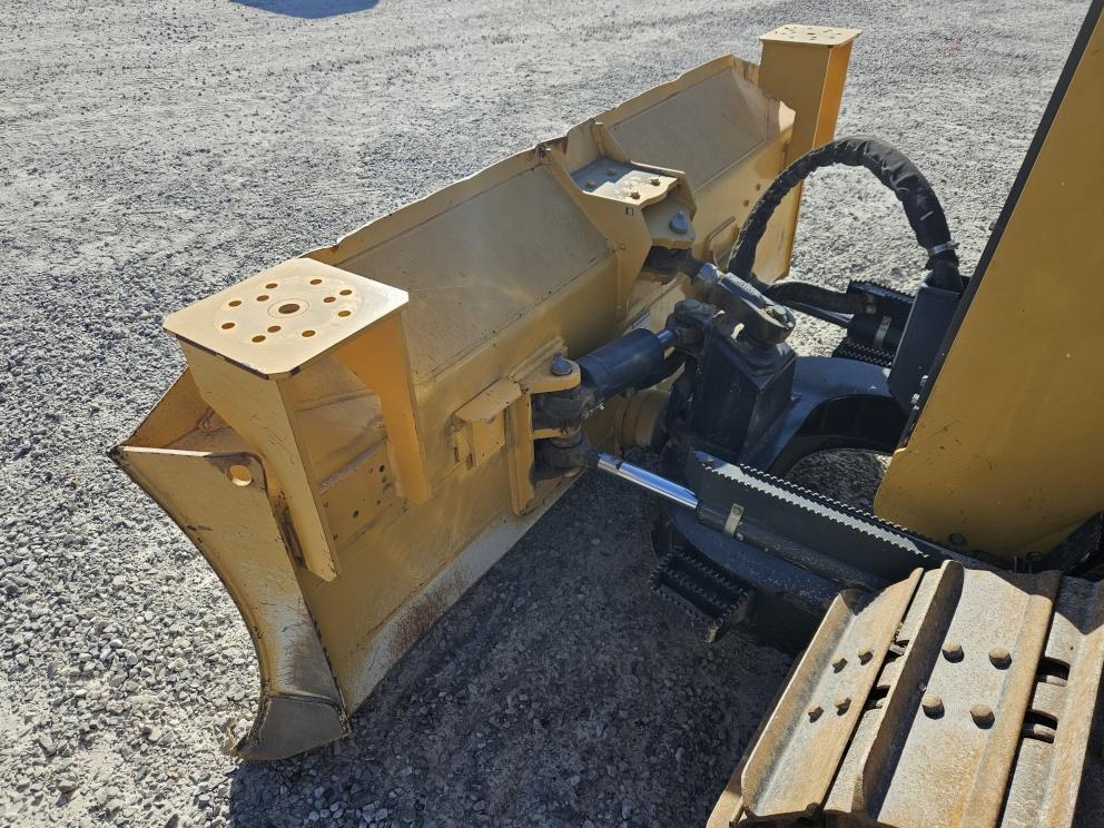 Image for 2017 John Deere 650K XLT