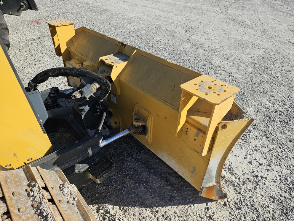 Image for 2017 John Deere 650K XLT