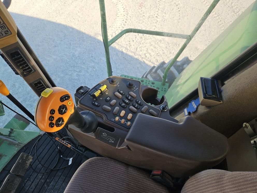 Image for 2005 John Deere 9860 STS