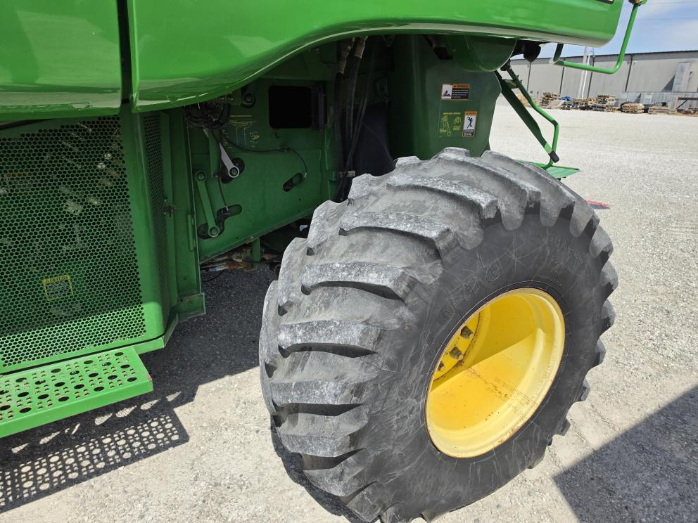 Image for 2005 John Deere 9860 STS