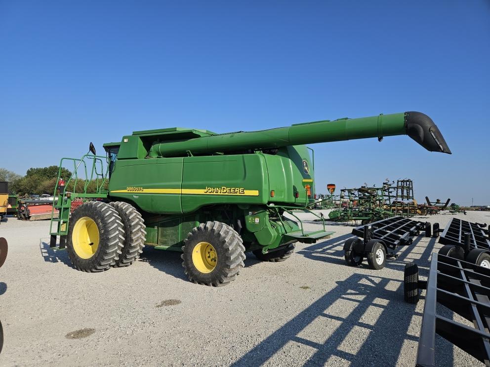 Image for 2005 John Deere 9860 STS