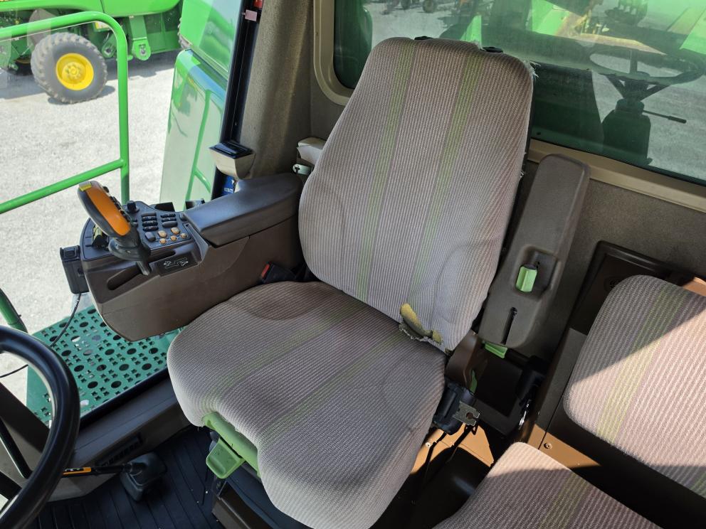 Image for 2005 John Deere 9860 STS