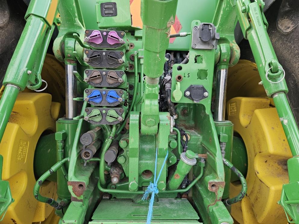 Image for 2014 John Deere 8345R