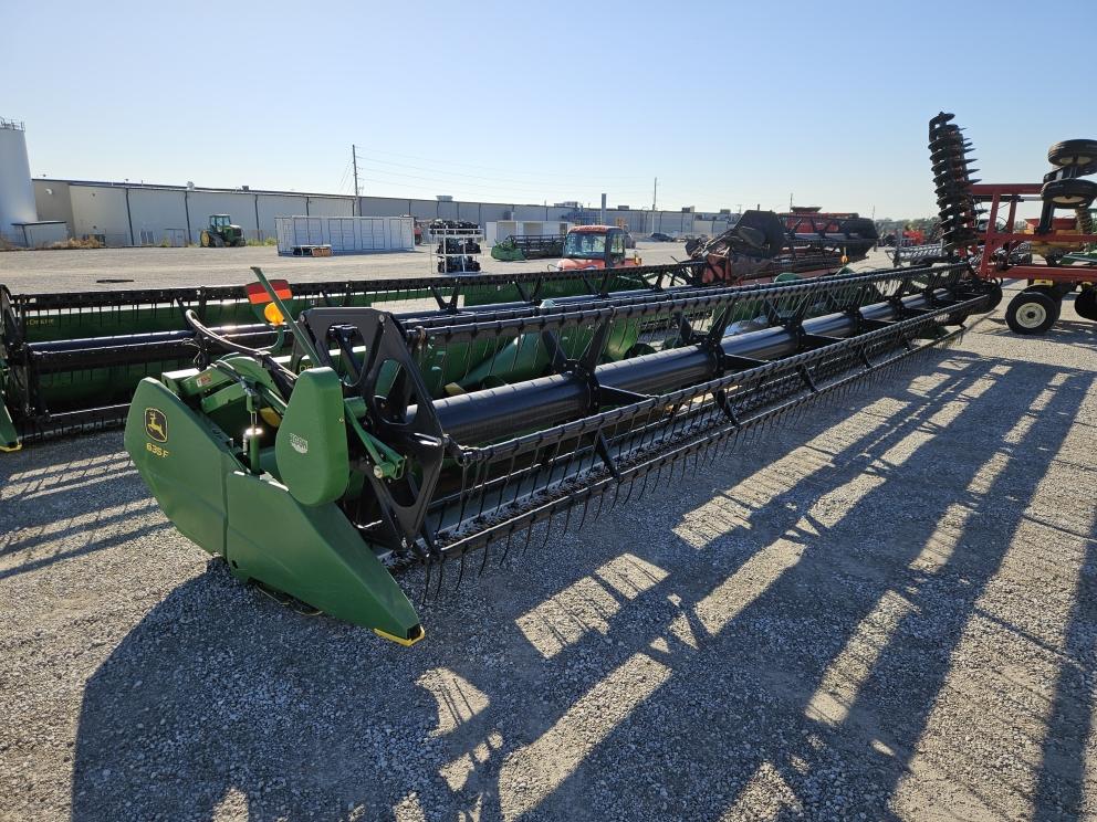 Image for 2010 John Deere 635F