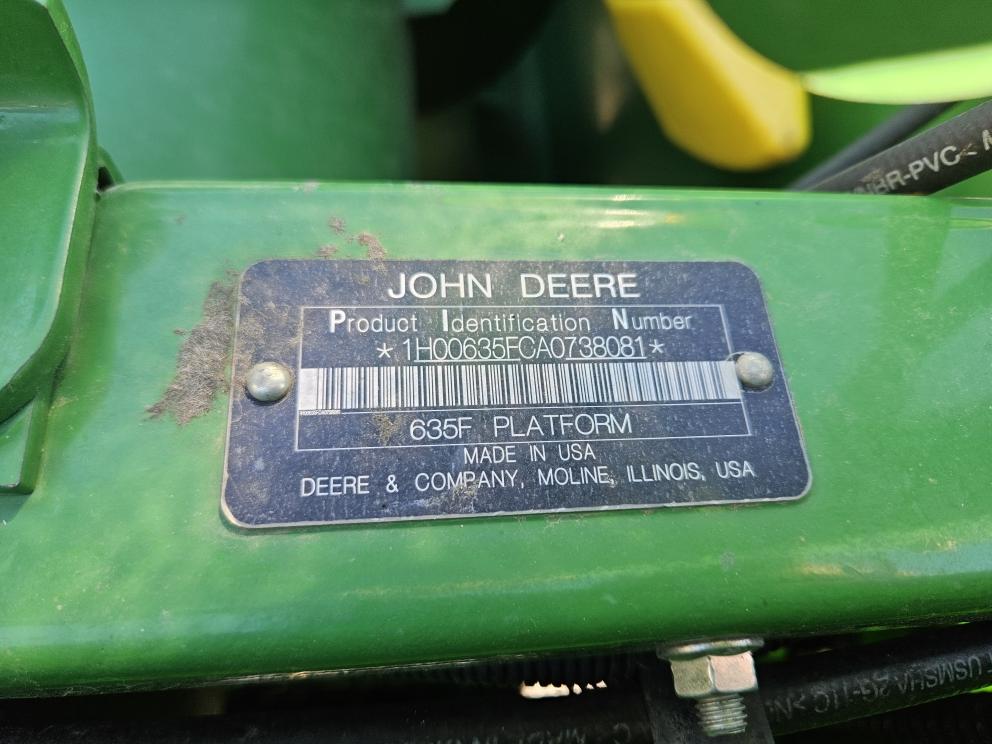 Image for 2010 John Deere 635F