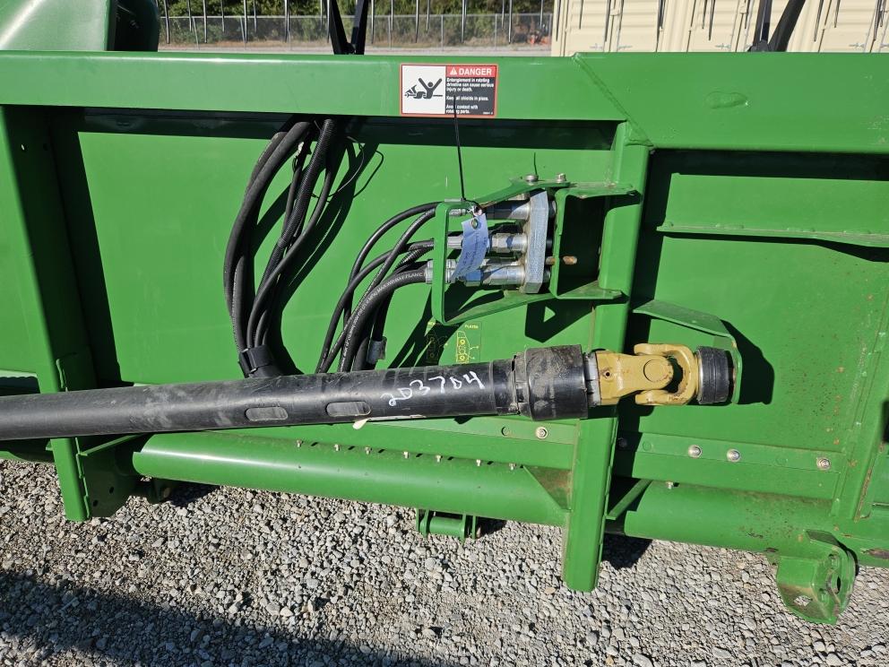 Image for 2010 John Deere 635F