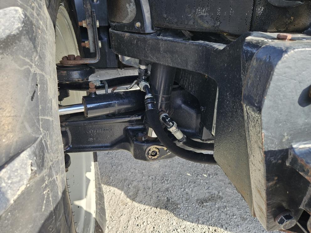 Image for 2015 New Holland T8.410