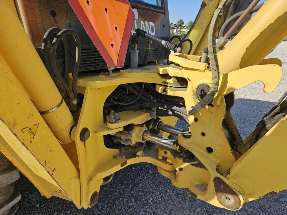 Image for 2004 New Holland LB75B