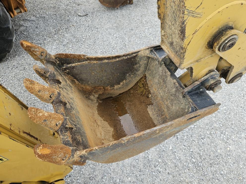 Image for 2015 Caterpillar 420F