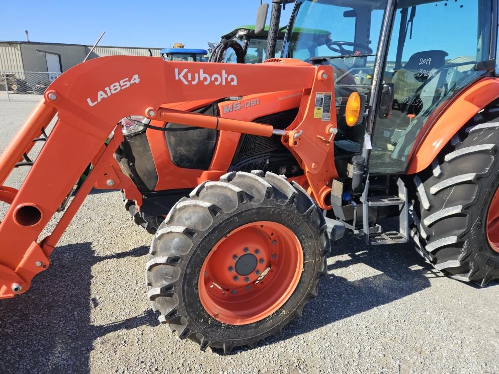 Image for 2019 Kubota M5-091