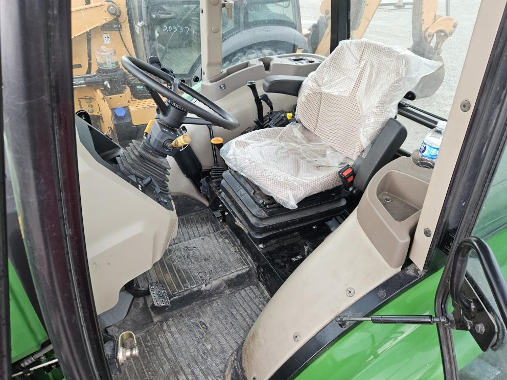 Image for 2016 John Deere 5075E