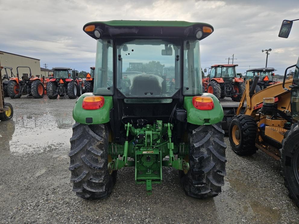 Image for 2016 John Deere 5075E