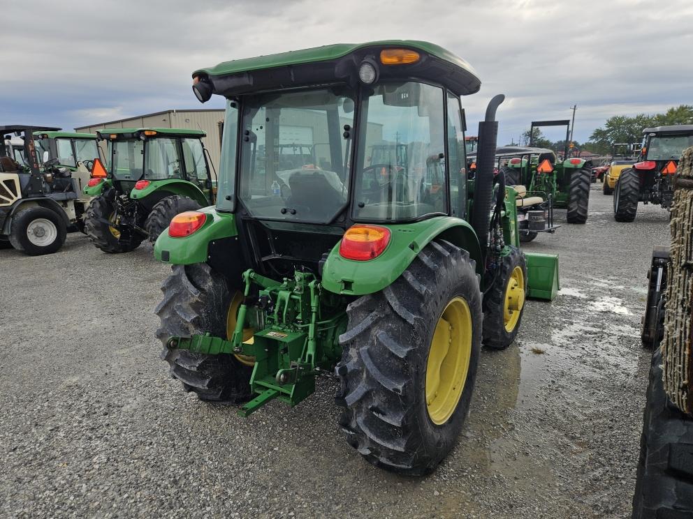 Image for 2016 John Deere 5075E