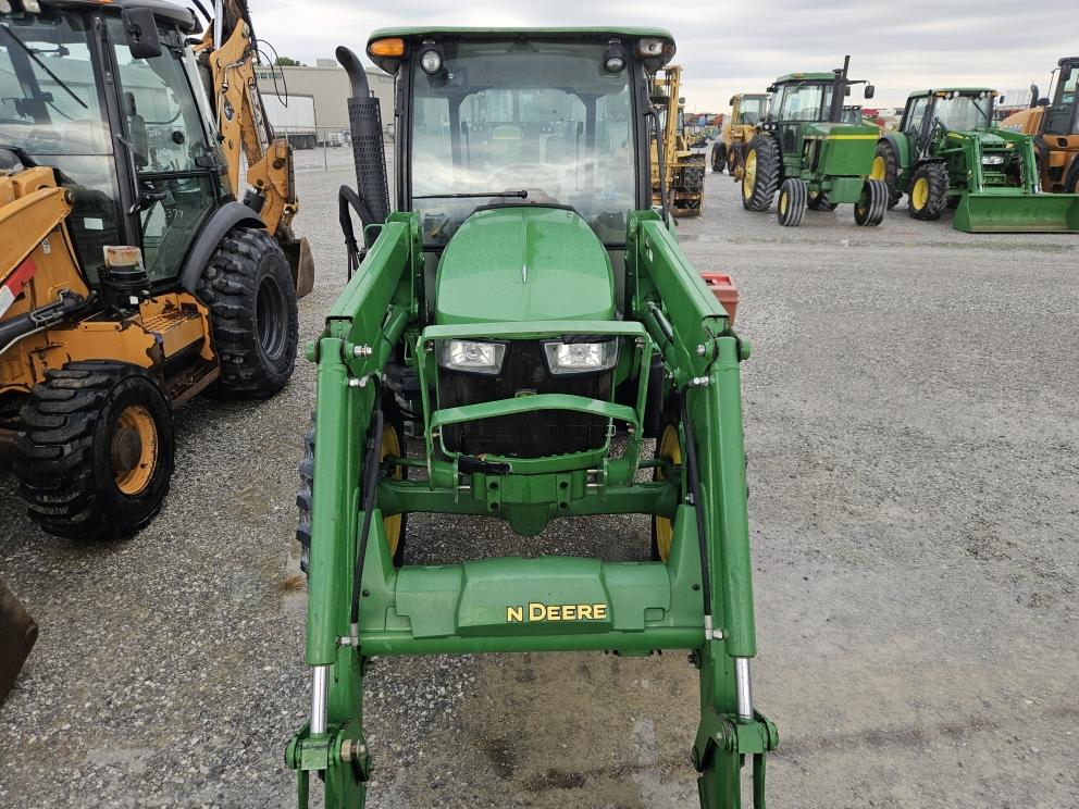 Image for 2016 John Deere 5075E