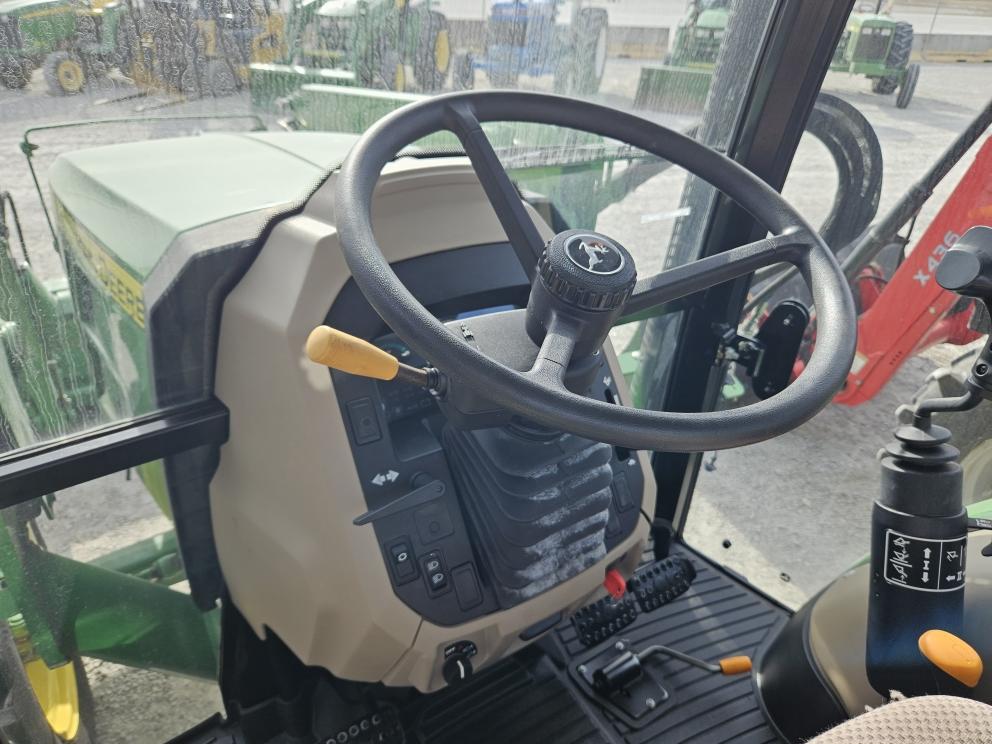 Image for 2016 John Deere 5075E