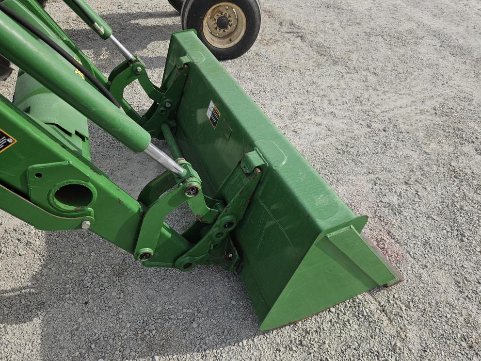 Image for 2016 John Deere 5075E