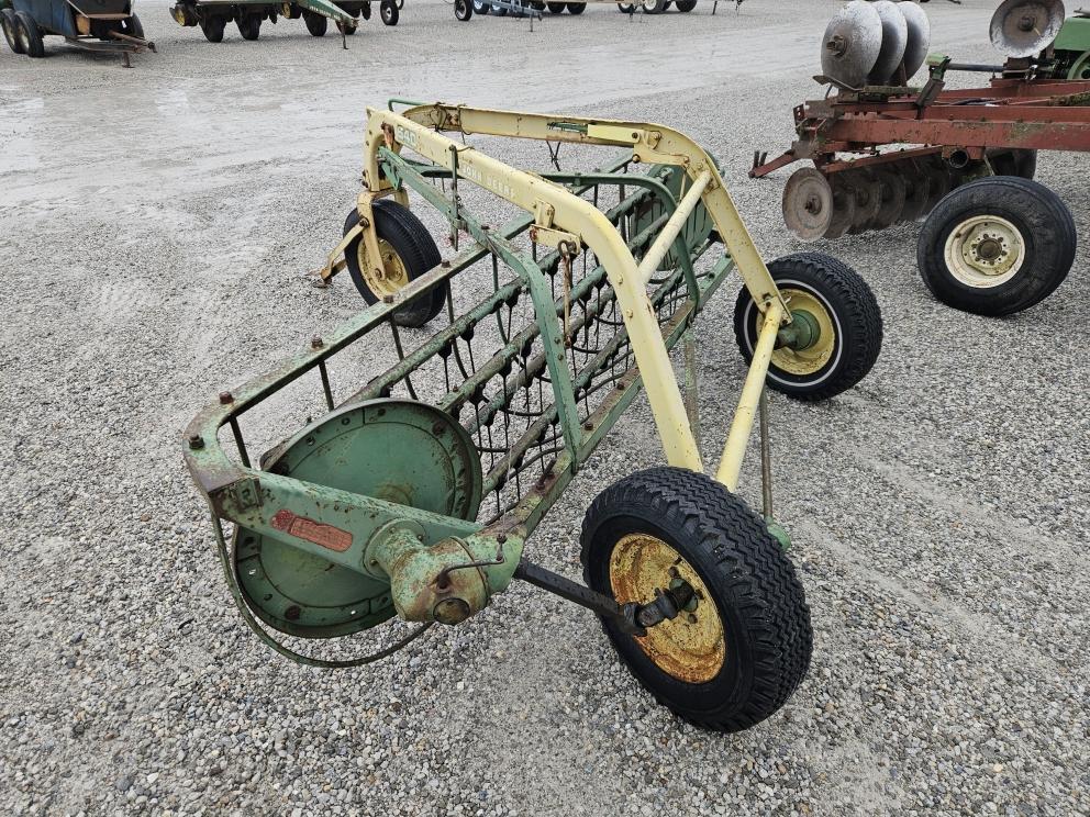 Image for John Deere 640