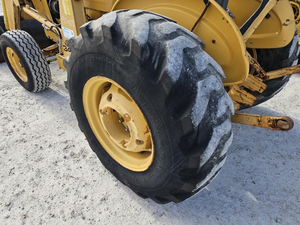 Image for 1996 Ford 345D