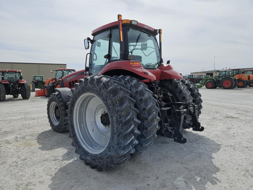 Image for 2010 Case IH Magnum 190
