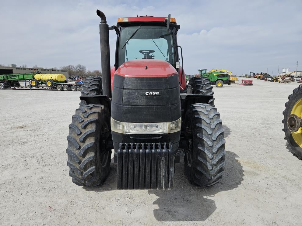 Image for 2010 Case IH Magnum 190