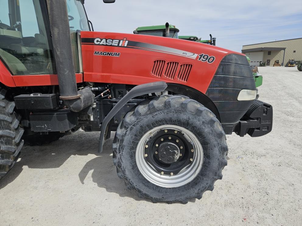 Image for 2010 Case IH Magnum 190